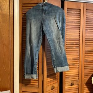 Wonen’s like new jeans